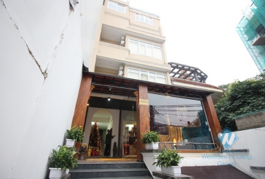 Bright and clean studio apartment for rent on Xuan Dieu, Tay Ho, Hanoi